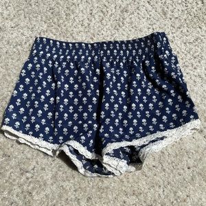 forever 21 • floral woven shorts